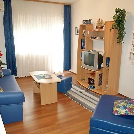 Apartman 46m2 *